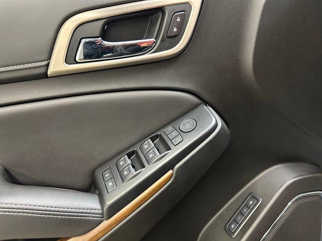 Used 2019 GMC Yukon XL Denali w/ Open Road Package RWD image 21