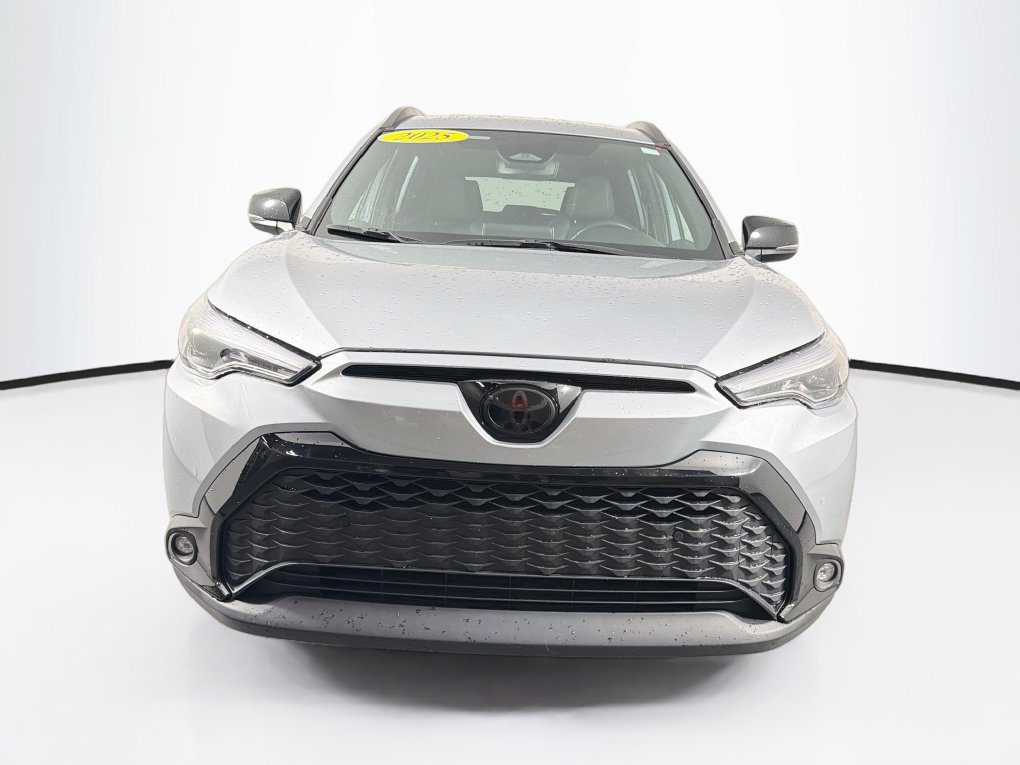Used 2025 Toyota Corolla Cross AWD Hybrid image 2