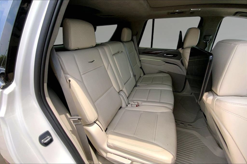 Used 2023 Cadillac Escalade Premium Luxury Platinum AWD/4WD image 25