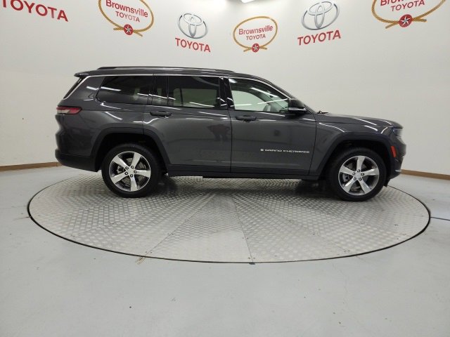 Used 2022 Jeep Grand Cherokee L Limited image 3