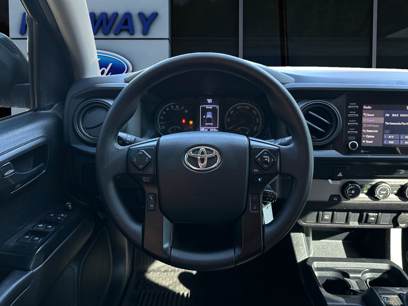 Used 2022 Toyota Tacoma SR w/ SR Convenience Package RWD image 13