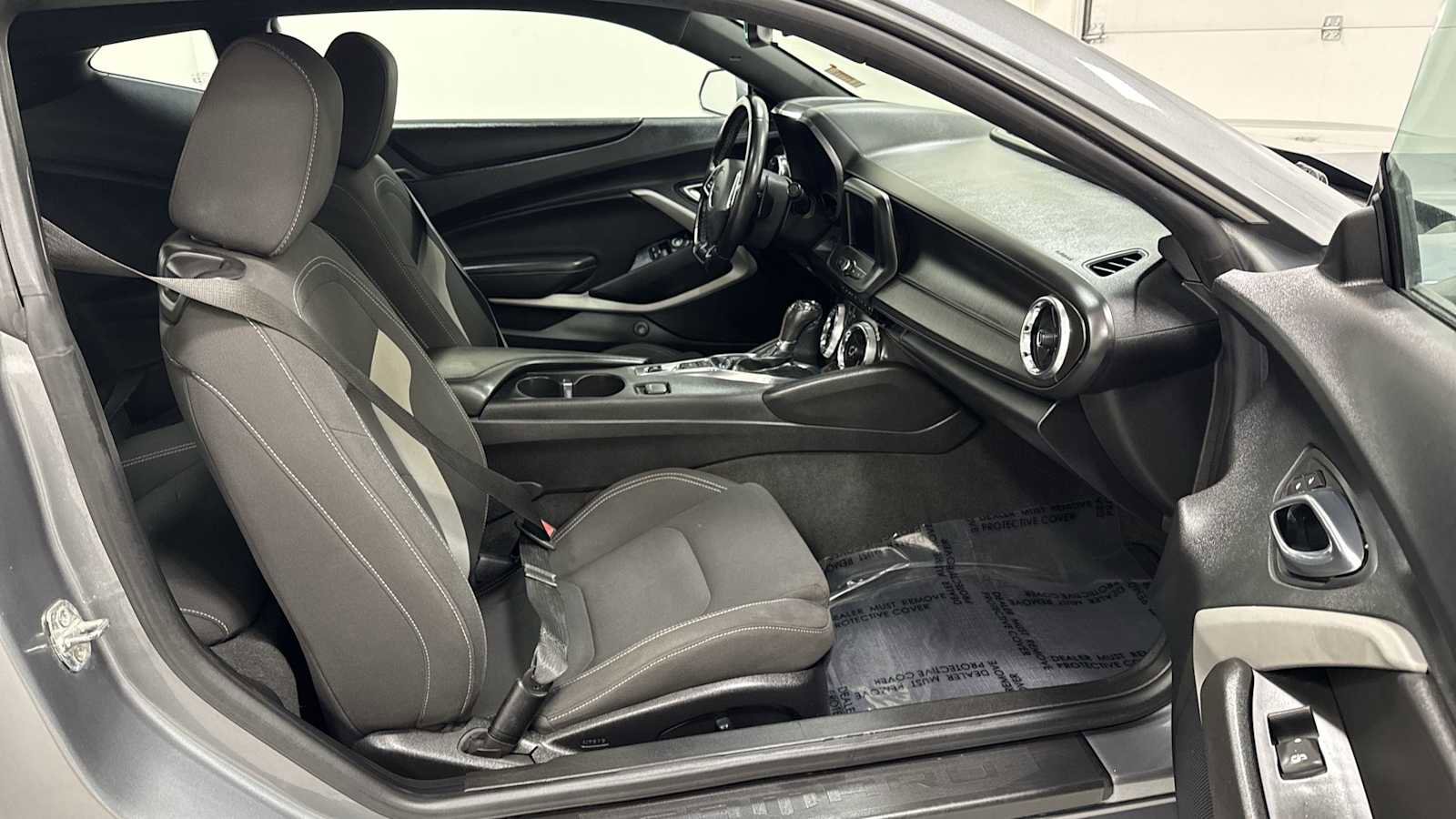 Used 2020 Chevrolet Camaro LT image 29