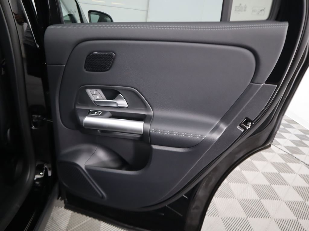 Certified 2025 Mercedes-Benz GLA 250 image 29