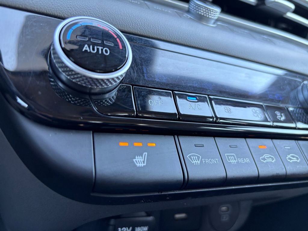 Used 2025 Hyundai Elantra SEL image 6