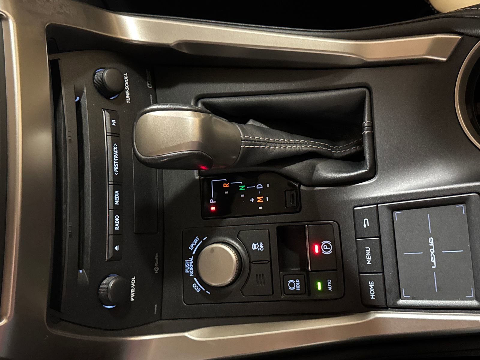 Used 2015 Lexus NX 200t FWD image 24