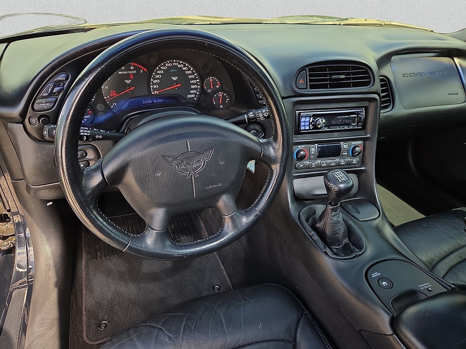 Used 2002 Chevrolet Corvette Coupe w/ Preferred Equipment Group2 RWD image 10