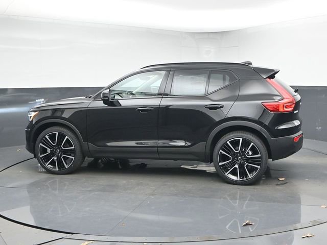 New 2026 Volvo XC40 B5 Ultra w/ Protection Package Premier image 5