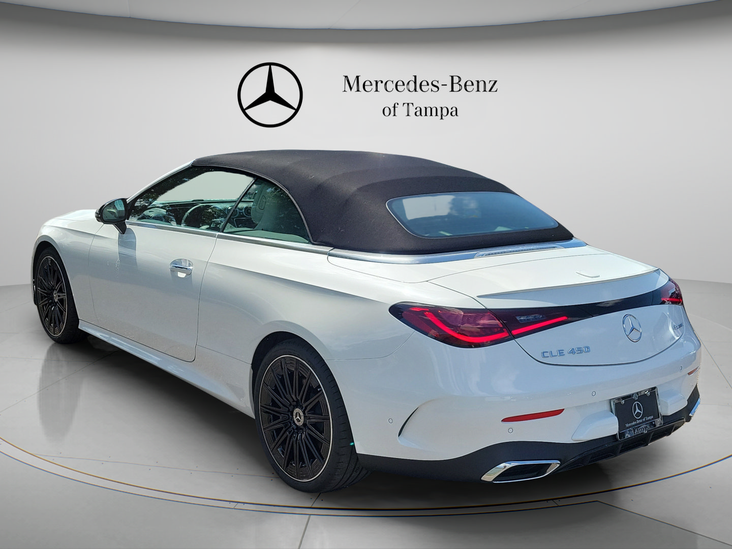 Used 2026 Mercedes-Benz CLE 450 4MATIC Cabriolet image 3