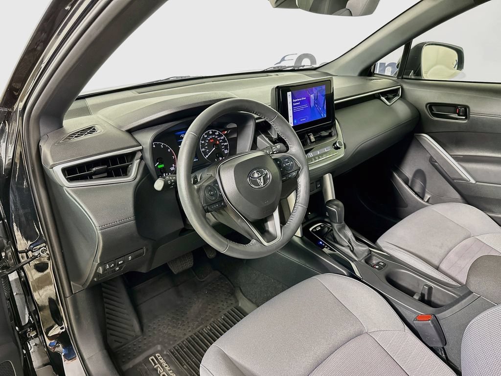 Used 2024 Toyota Corolla Cross AWD Hybrid image 10