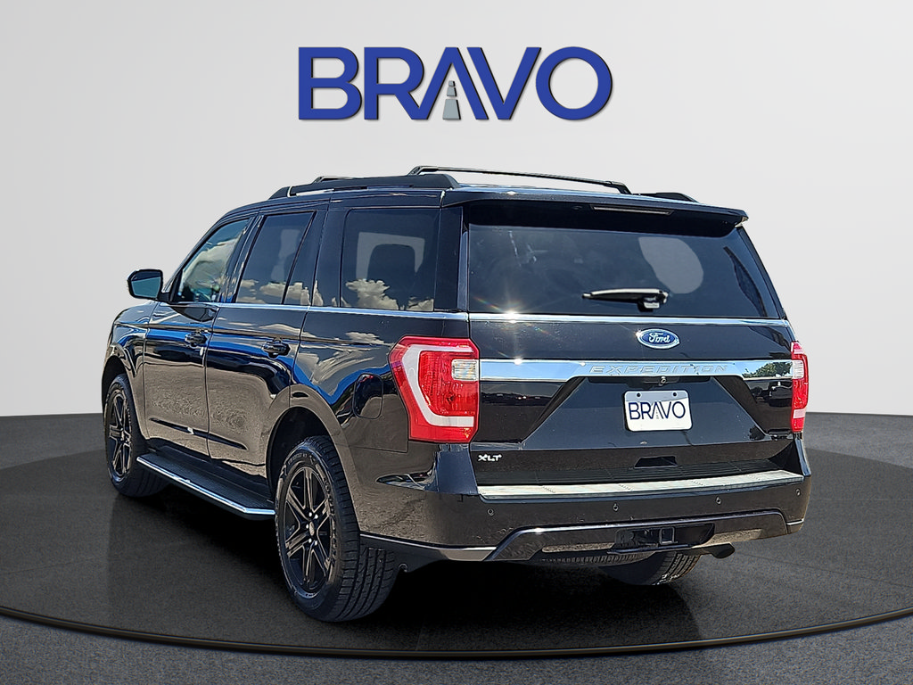 Used 2021 Ford Expedition XLT AWD/4WD image 3