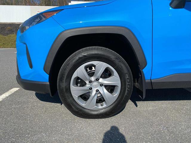 Certified 2020 Toyota RAV4 LE AWD/4WD image 20