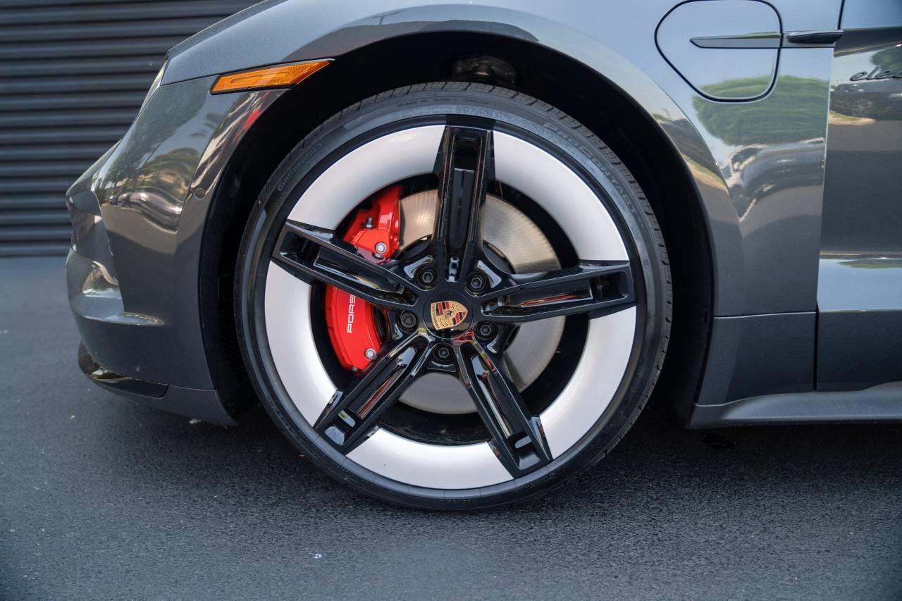 New 2026 Porsche Taycan GTS AWD/4WD image 6