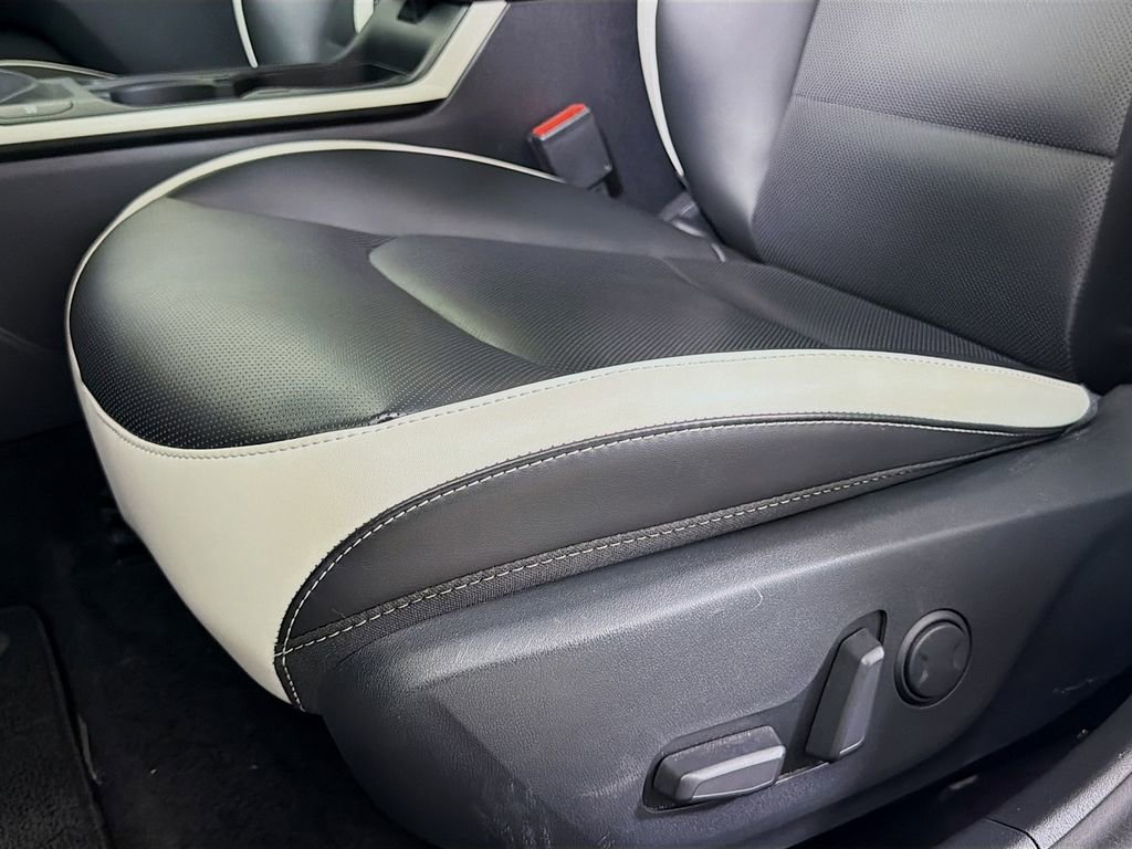 Used 2025 Kia K4 GT-Line w/ GT-Line Premium Package image 24