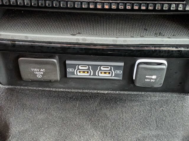 Used 2024 Jeep Wagoneer L 4WD image 14