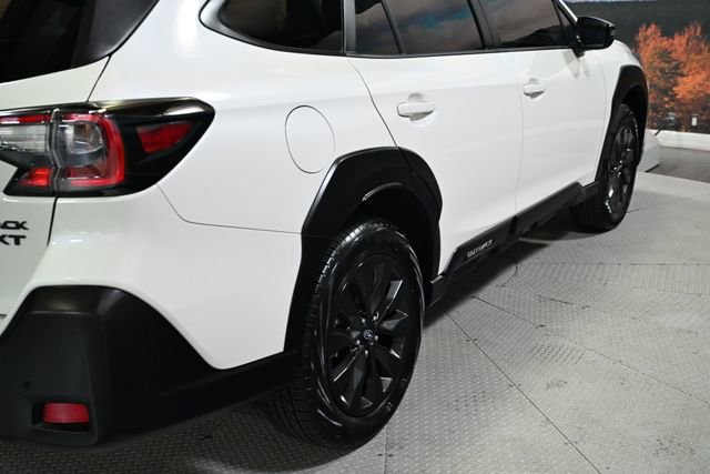 Used 2024 Subaru Outback Onyx Edition XT AWD/4WD image 9