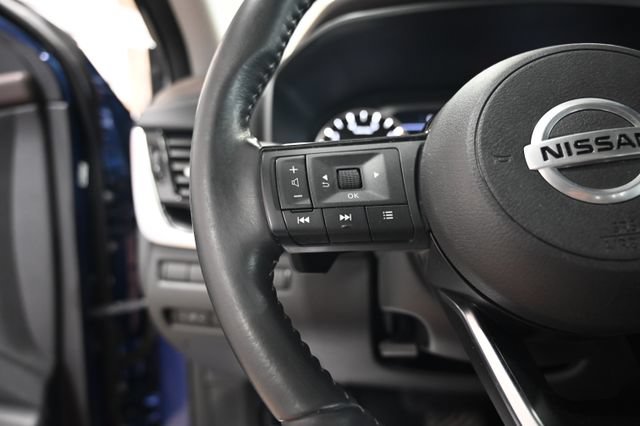 Used 2021 Nissan Rogue SV AWD/4WD image 25