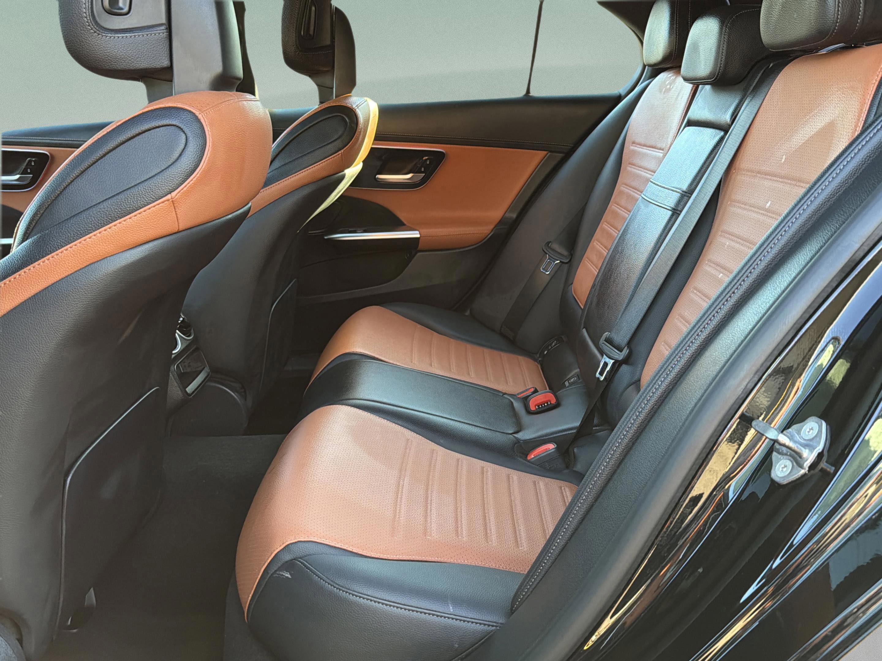 Used 2023 Mercedes-Benz C 300 Sedan w/ AMG Line w/ Night Package image 16