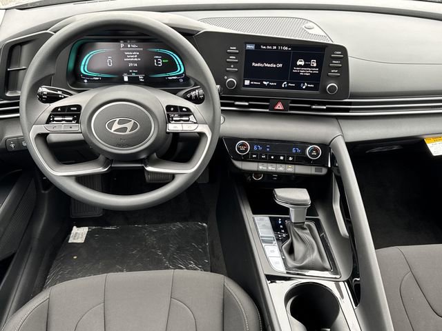 New 2026 Hyundai Elantra Blue image 22