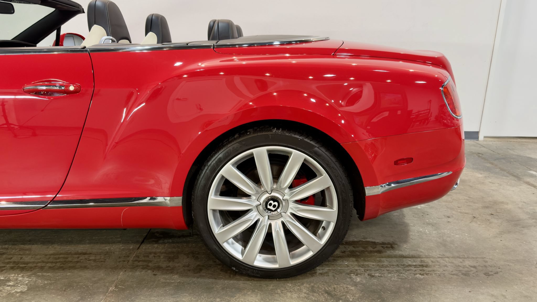 Used 2015 Bentley Continental GT AWD/4WD image 28