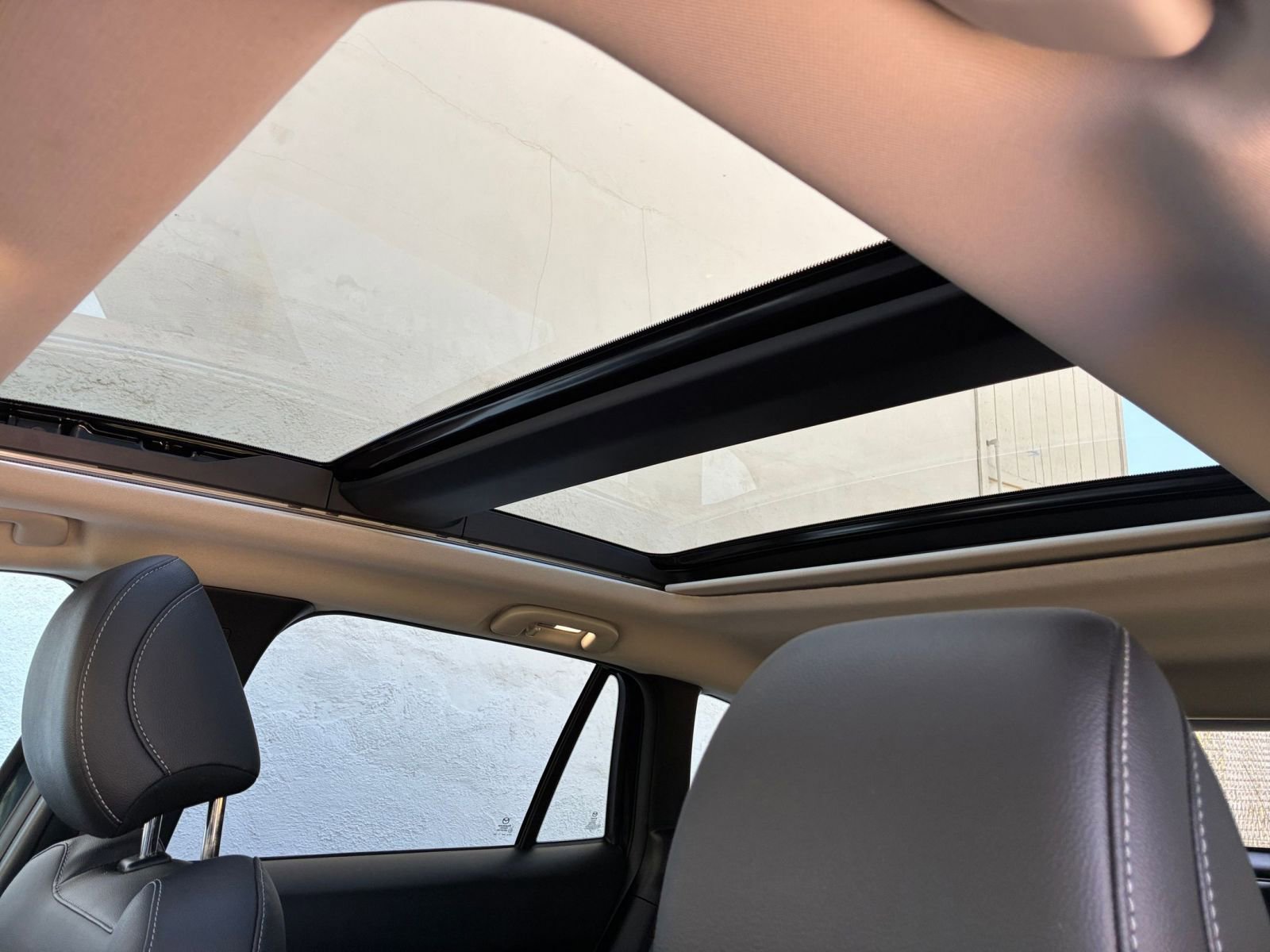 Used 2025 MAZDA CX-50 AWD 2.5 S w/ Premium Package image 30