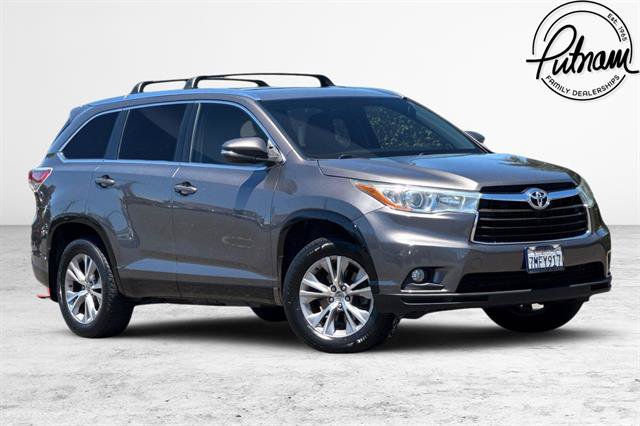 Used 2015 Toyota Highlander XLE AWD/4WD image 1