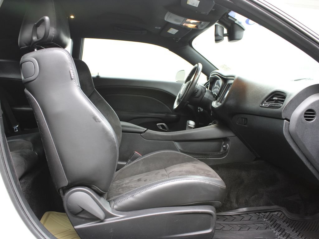 Used 2018 Dodge Challenger GT w/ GT Interior Package AWD/4WD image 28