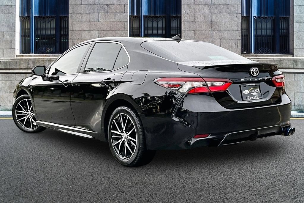 Used 2024 Toyota Camry SE FWD image 10