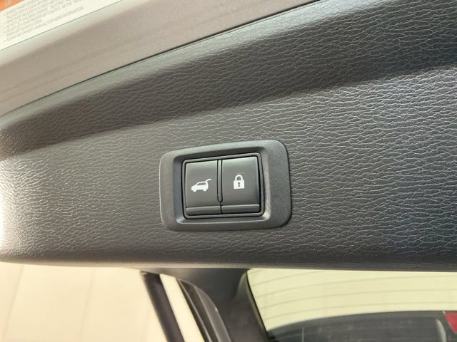 Used 2022 Mitsubishi Outlander SEL AWD/4WD image 13