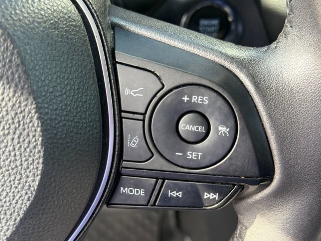 Used 2024 Toyota RAV4 XLE Premium FWD image 27