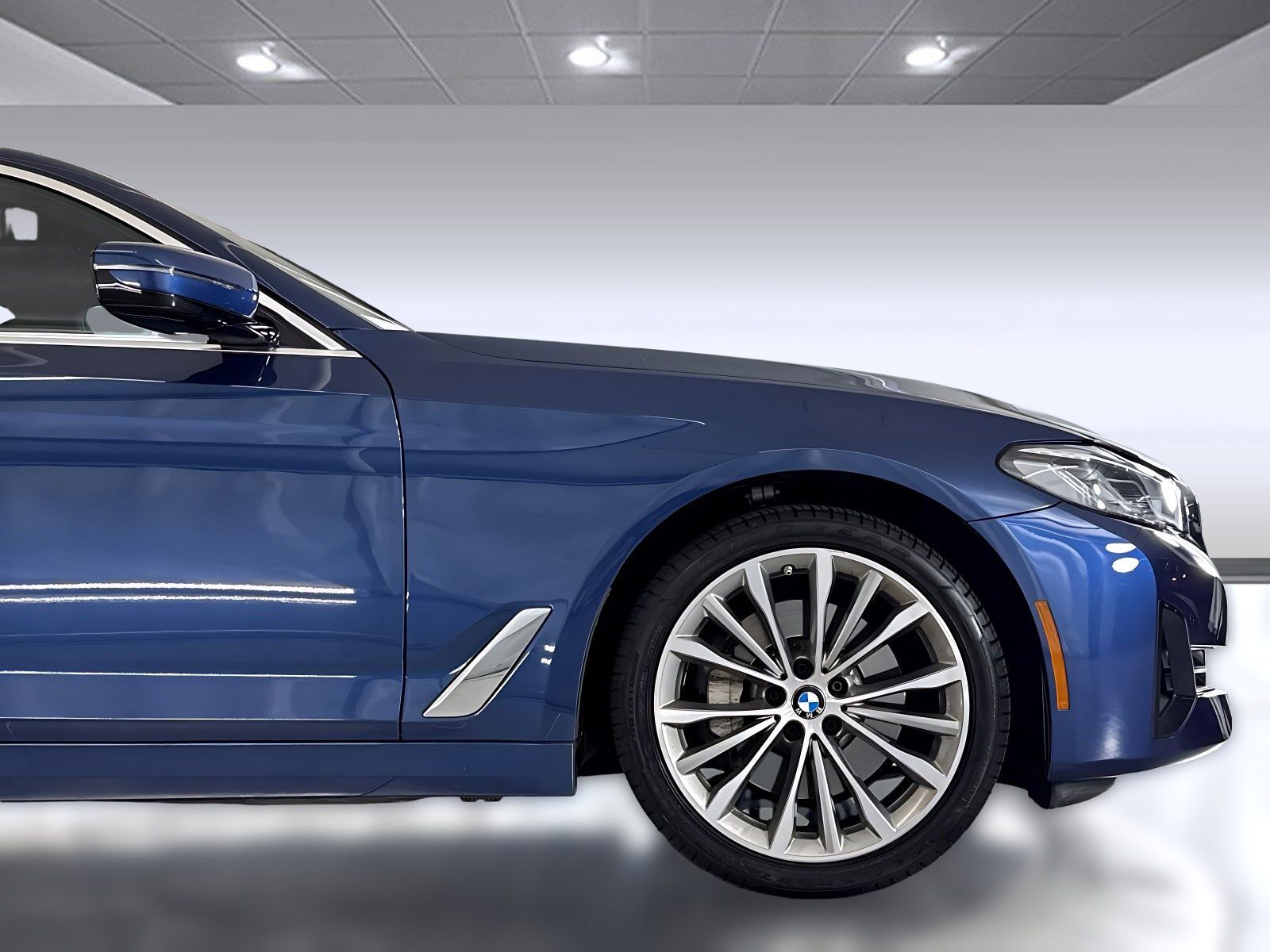 Certified 2023 BMW 530i w/ Convenience Package RWD image 34