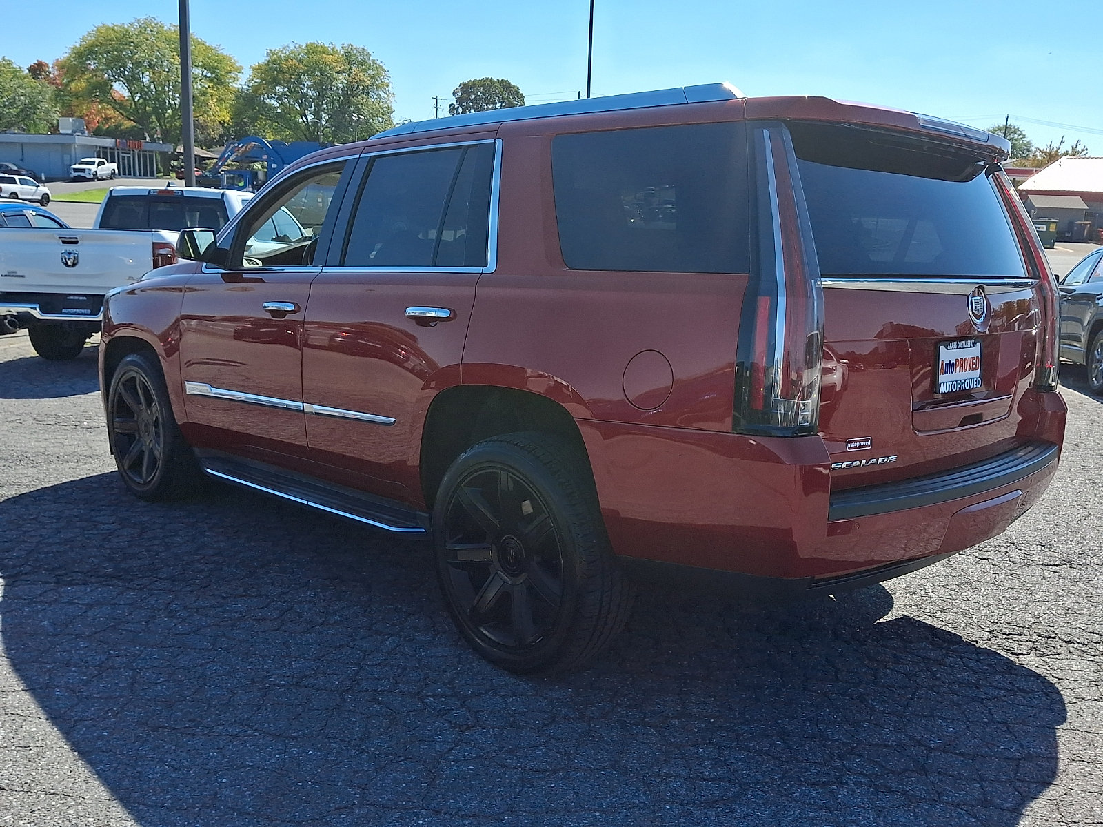 Used 2015 Cadillac Escalade Luxury RWD image 4