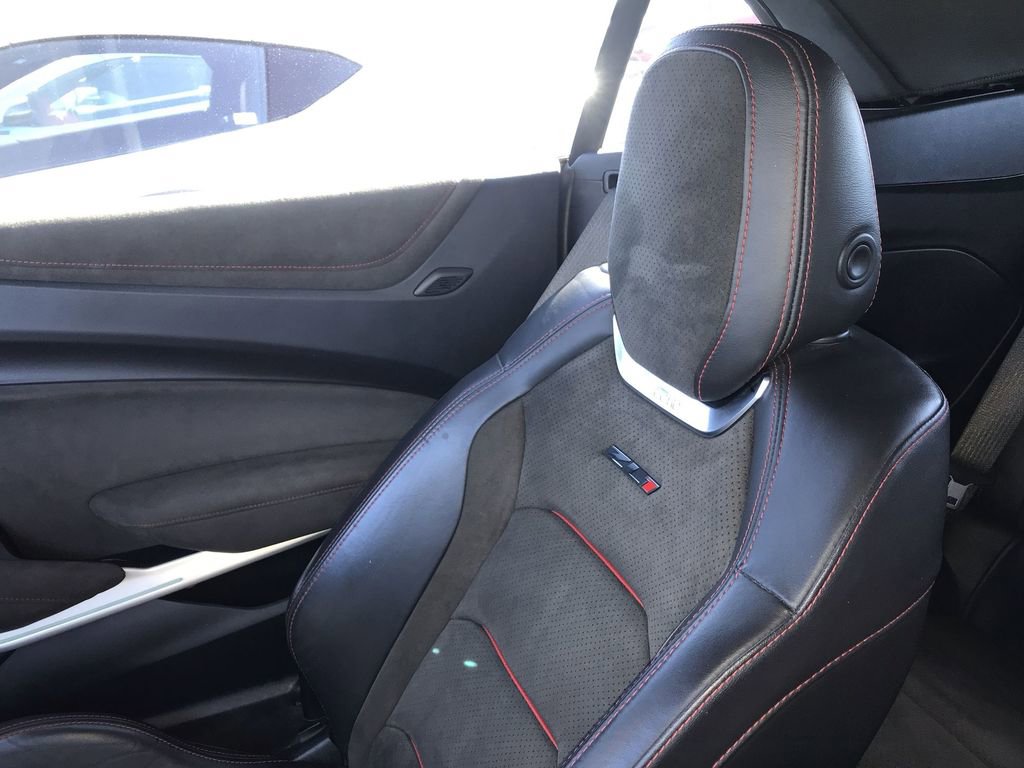 Used 2018 Chevrolet Camaro ZL1 image 22