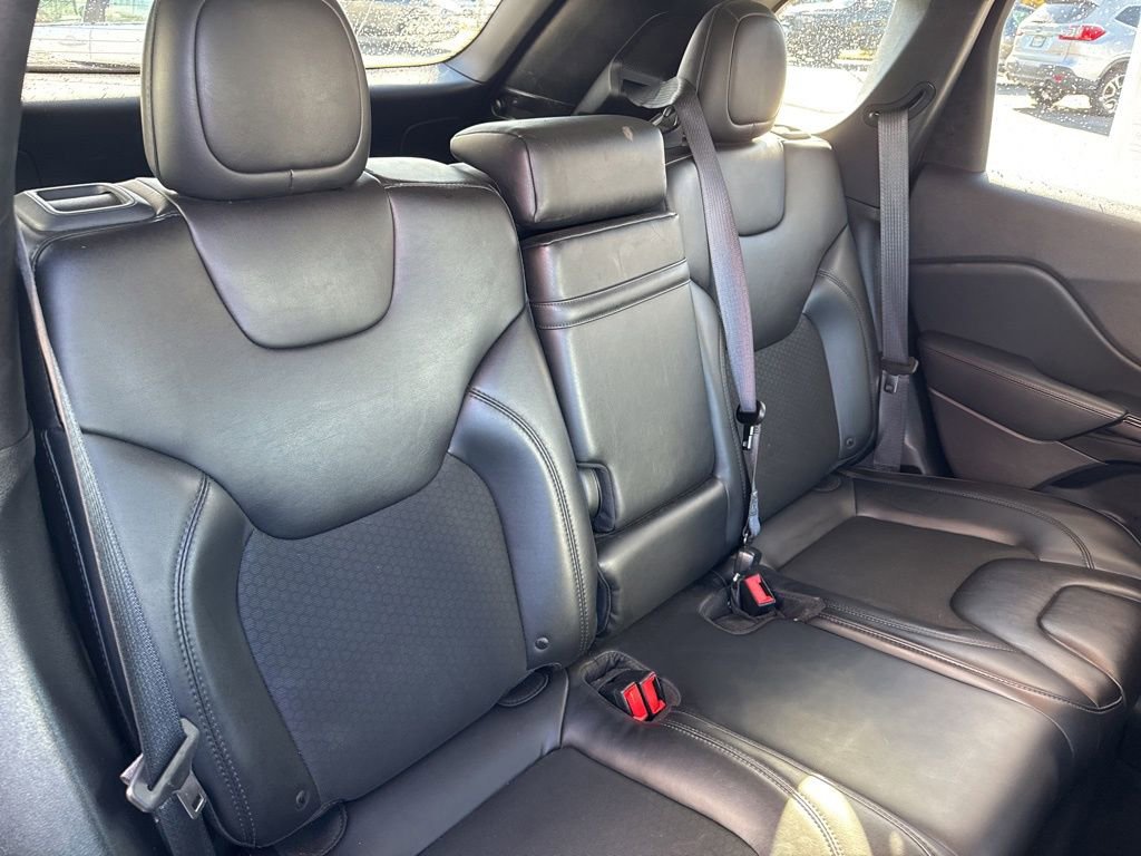 Used 2019 Jeep Cherokee Latitude Plus image 27