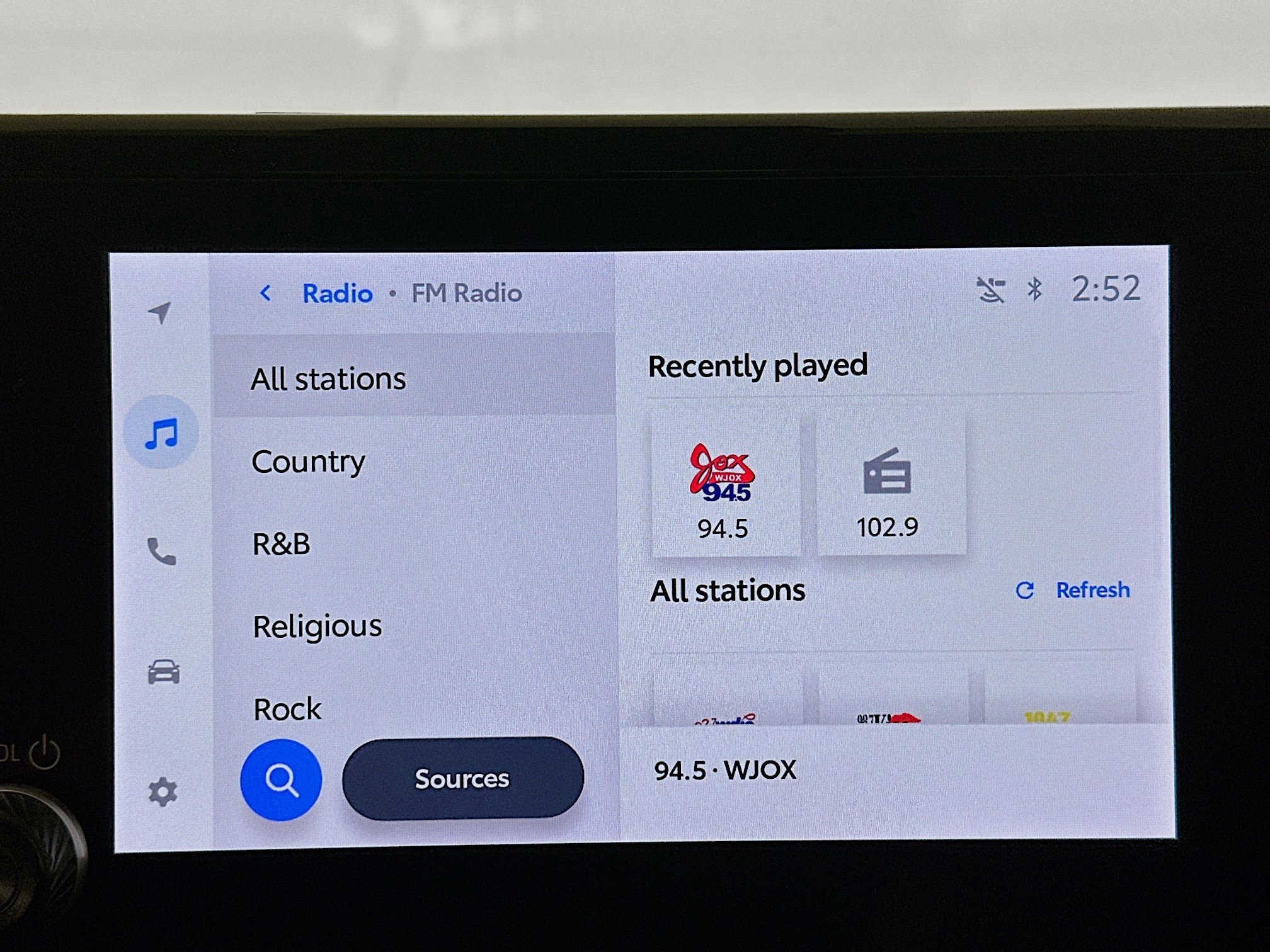 Used 2024 Toyota RAV4 XLE image 21