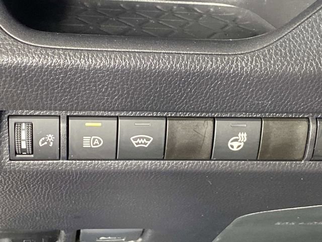 Used 2025 Toyota RAV4 XLE Premium w/ Weather Package AWD/4WD image 15