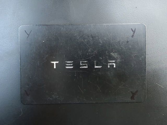 Used 2020 Tesla Model Y Long Range image 33