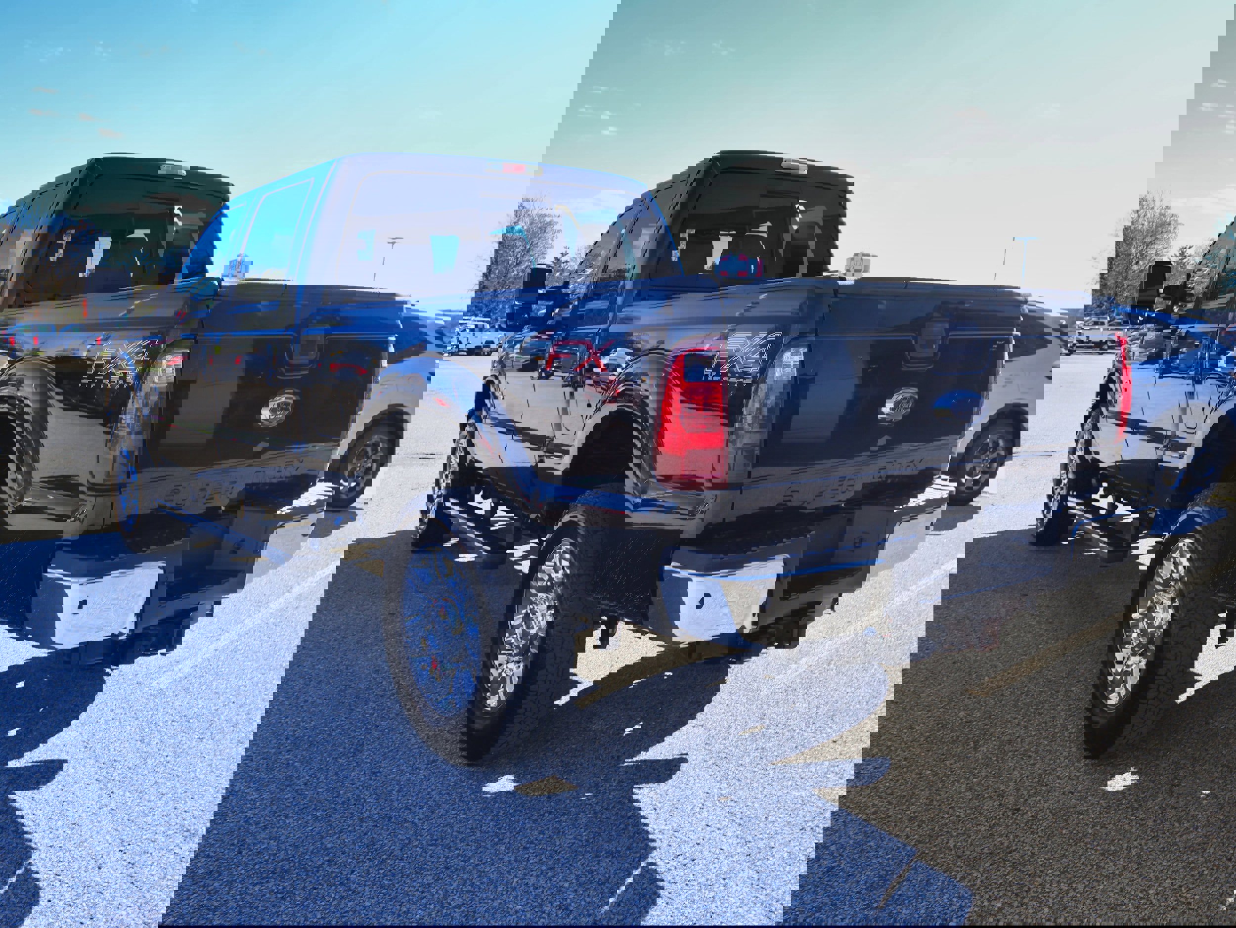 Used 2014 Ford F350 Lariat w/ Lariat Ultimate Package image 3