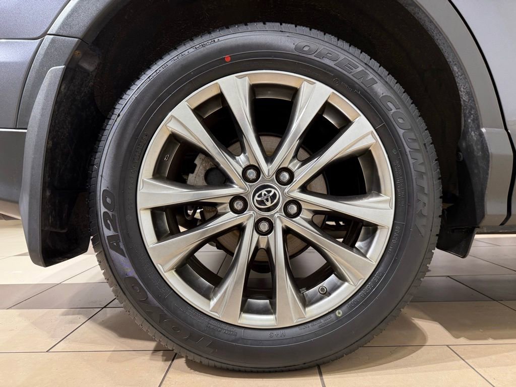 Used 2017 Toyota RAV4 Limited w/ Advanced Technology Package AWD/4WD image 9
