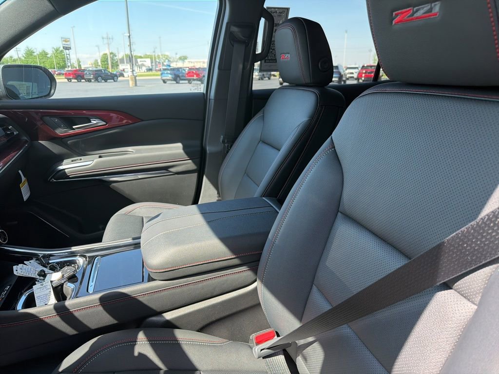 New 2026 Chevrolet Traverse Z71 w/ Enhanced Driving Package AWD/4WD image 12