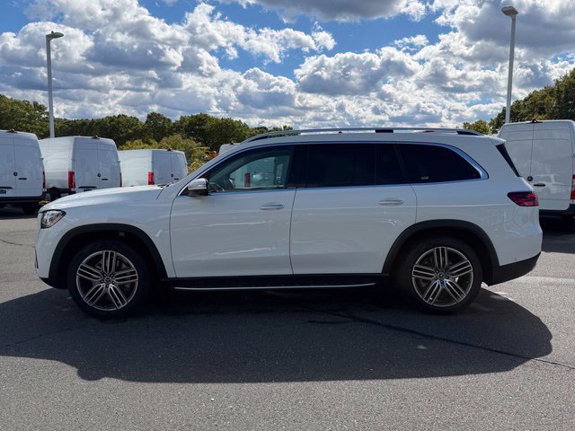 Used 2026 Mercedes-Benz GLS 450 4MATIC image 4