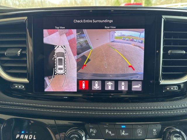 Used 2022 Chrysler Pacifica Limited image 21