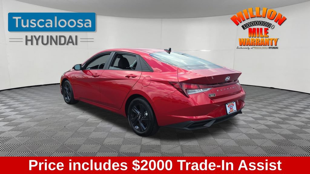 Used 2023 Hyundai Elantra SEL FWD image 5