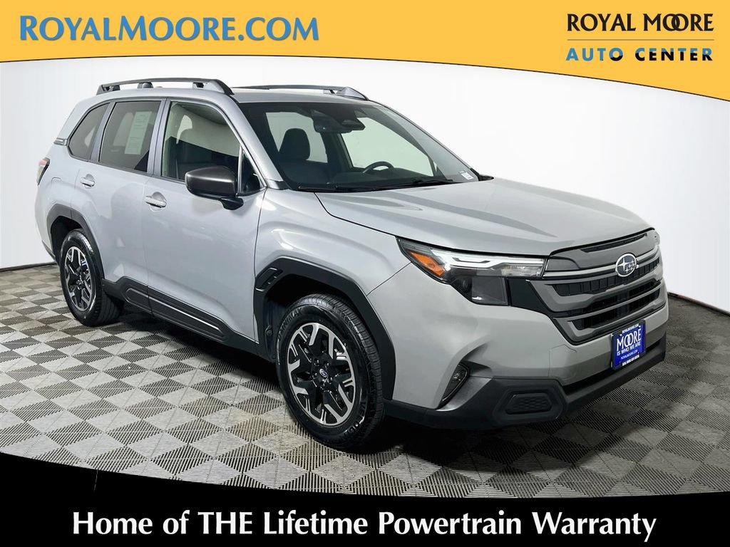 Used 2025 Subaru Forester Premium AWD/4WD image 1