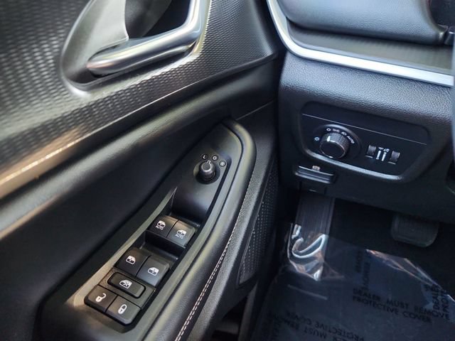 Used 2025 Jeep Grand Cherokee L Laredo w/ Luxury Tech Group I AWD/4WD image 37