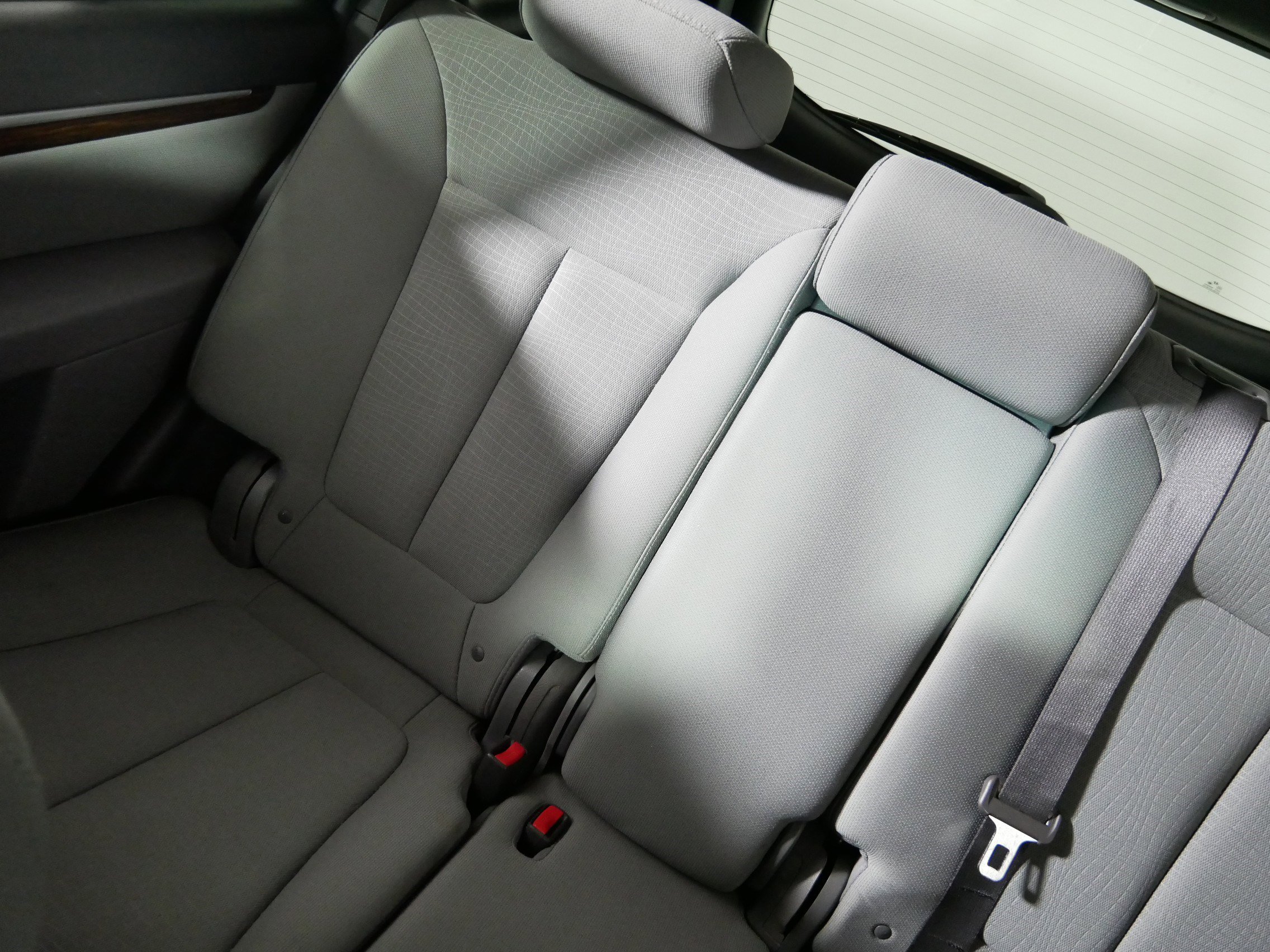 Used 2012 Hyundai Santa Fe GLS image 12