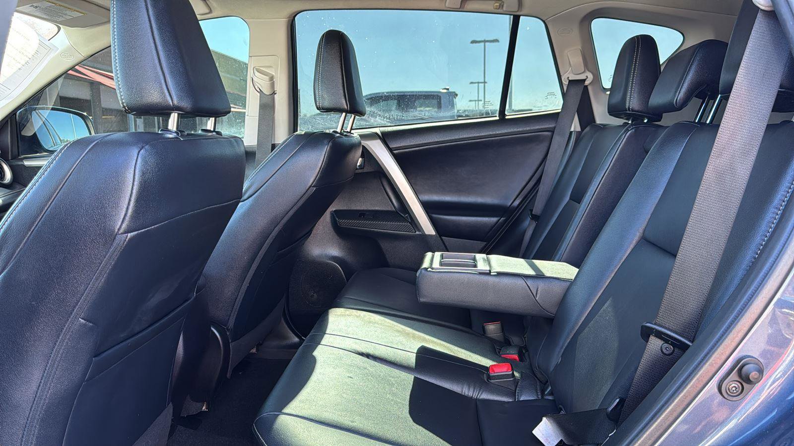 Used 2014 Toyota RAV4 Limited image 21