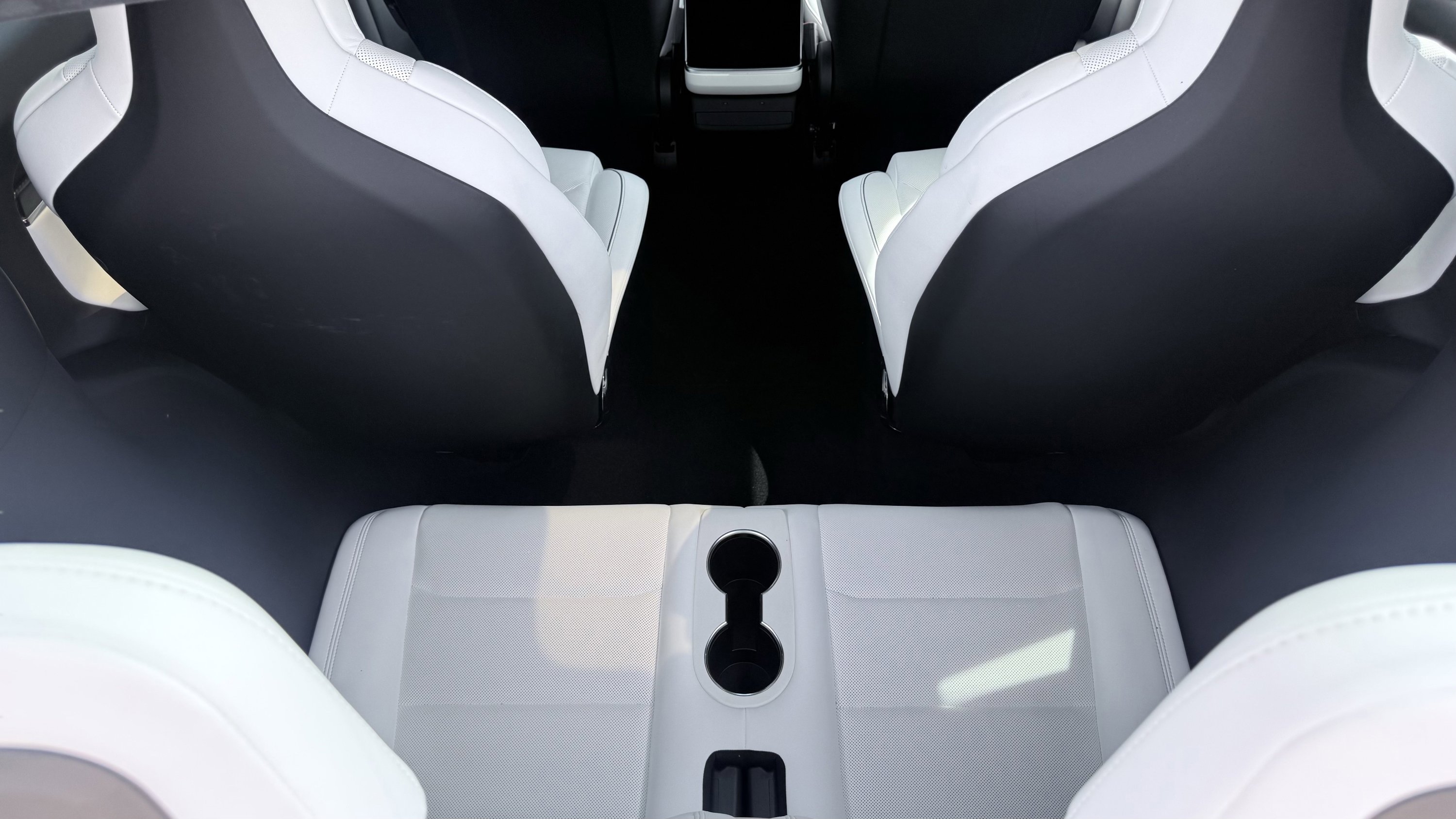 Used 2024 Tesla Model X Plaid image 18