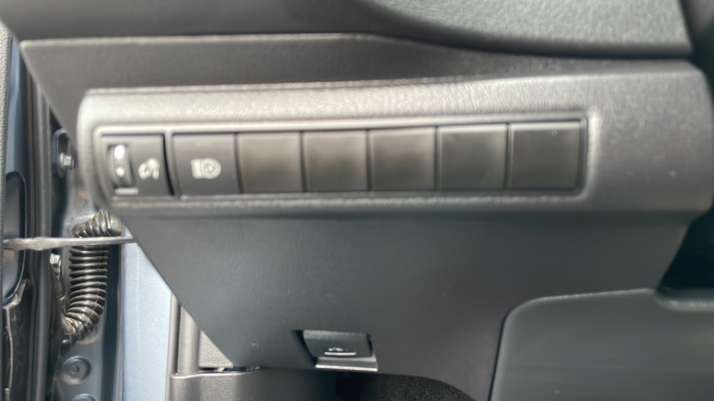 Certified 2025 Toyota Corolla SE w/ Convenience Package FWD image 33