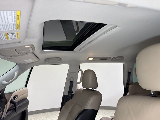 Used 2023 INFINITI QX80 Premium Select w/ Cargo Package image 4