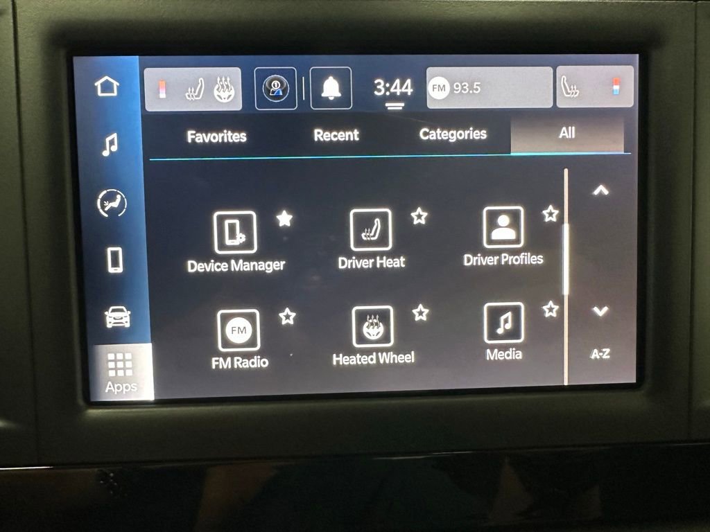 Used 2023 Chrysler Voyager LX image 36